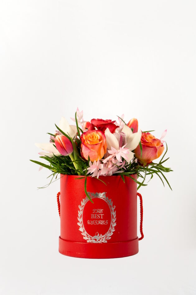 Box with Mixed Roses & Fresh Flowers